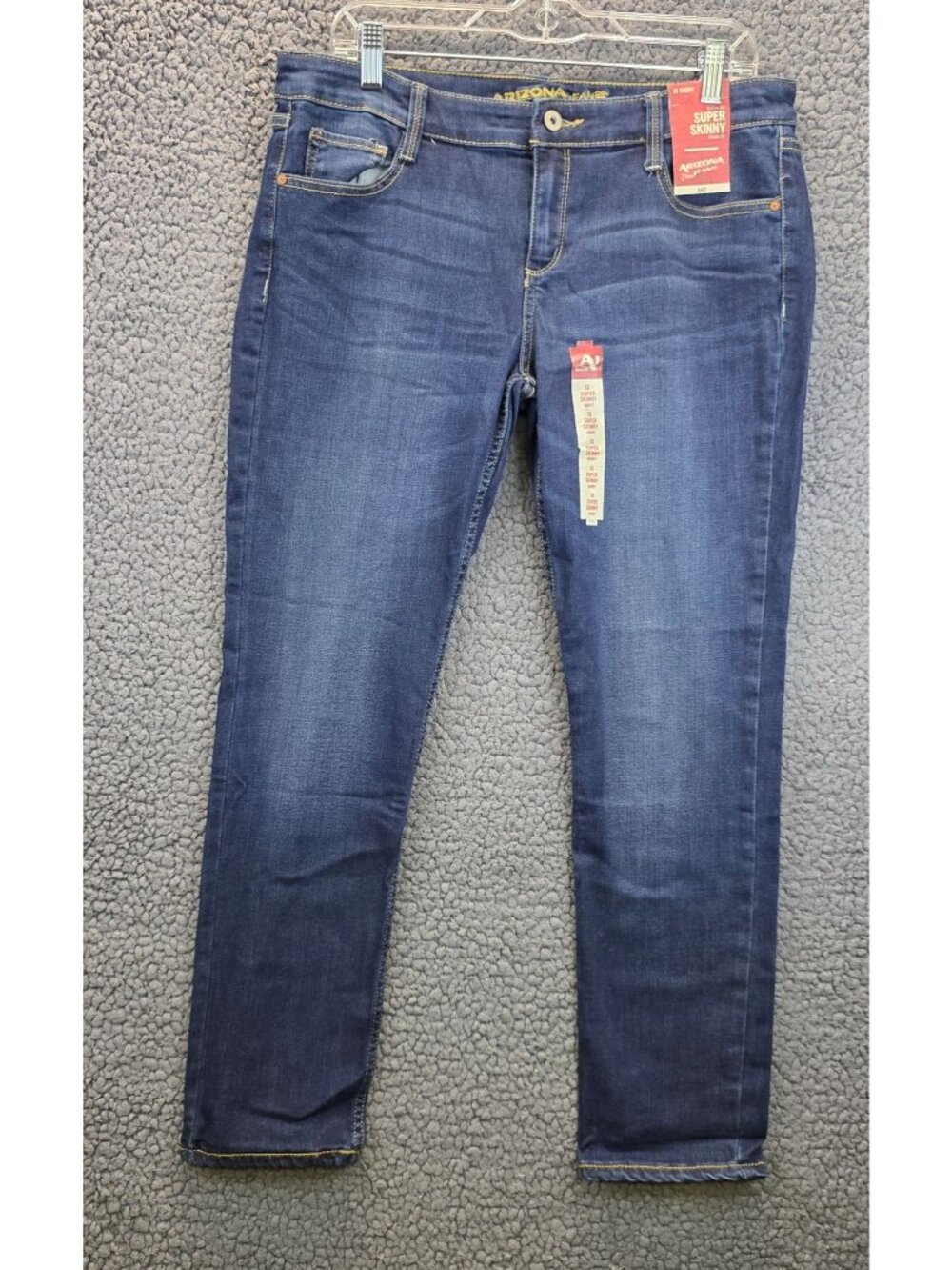 Arizona Super Skinny Jeans 13 Short Medium Wash Preppy Minimalist Capsule Casual